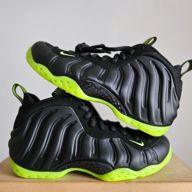 Black phone posits online